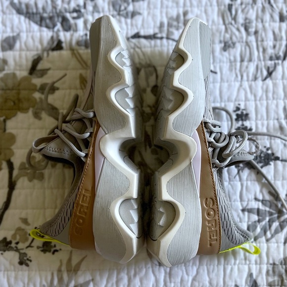 Sorel Women’s Kinetic™ Impact II Lace Sneaker in Dove/Sea Salt NWT • 6.5 - Picture 9 of 12